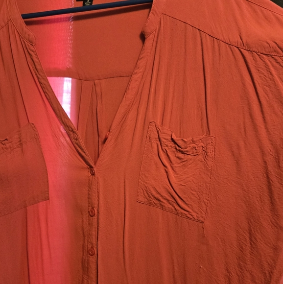 Torrid short sleeve top - Picture 2 of 4